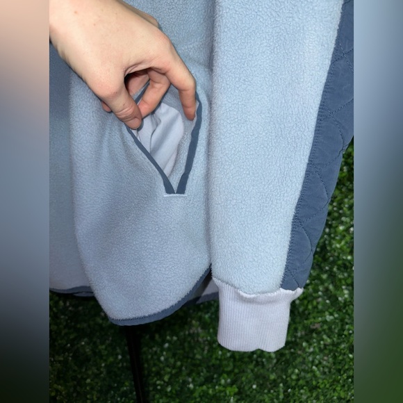 Abercrombie & Fitch Asymmetrical Snap Up Fleece Sweatshirt Women's M Blue - Picture 6 of 7